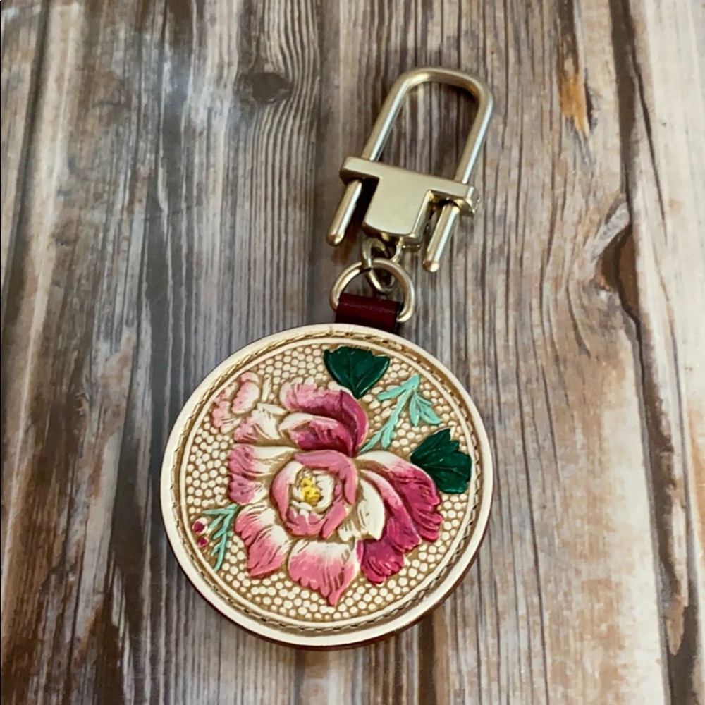 Key Chain - Picture 1 of 3